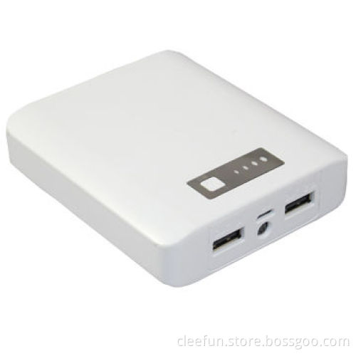 Newest power bank, 8000mAh and small size, convenient to carry, can charge iPhone and iPad